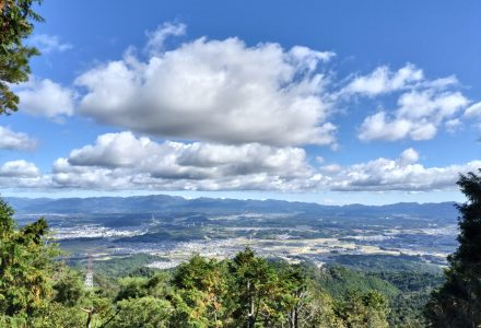 ⑩　山頂(ちょい手前からの景色)